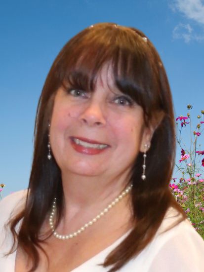 Photo of Pamela Green, a life coach for clarity and direction.